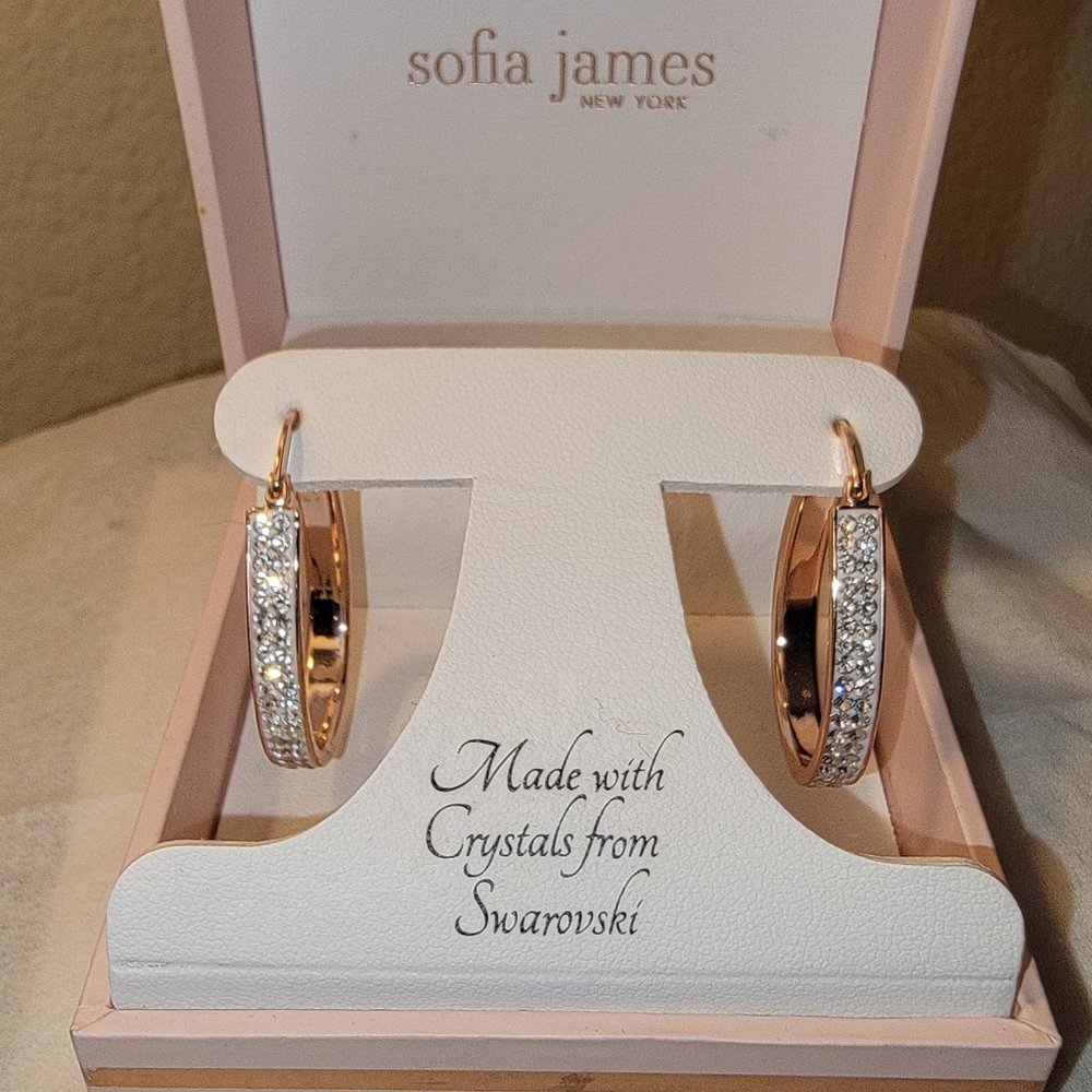 Gorgeous SWAROVSKI Crystal Hoop Earings, NWOT
